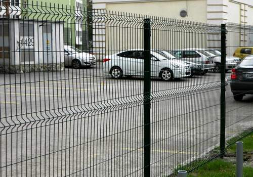 Ограждение парковки офиса, производства в Москве